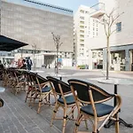 Prime Location With Side Seaviews * スリーマ