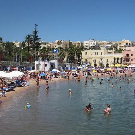 Апартаменты Prime Location With Side Seaviews *