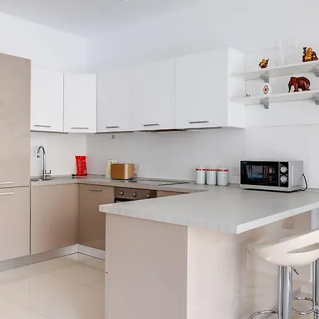 Prime Location With Side Seaviews Sliema