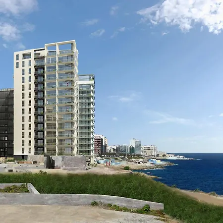 Prime Location With Side Seaviews Appartement Sliema