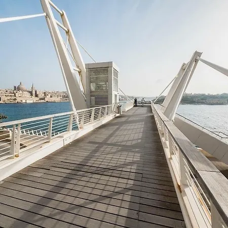 Daire Prime Location With Side Seaviews Sliema