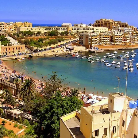 דירה Prime Location With Side Seaviews *