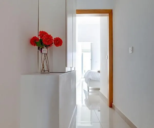 Prime Location With Side Seaviews * Sliema