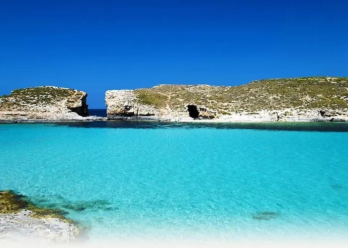 アパート Prime Location With Side Seaviews