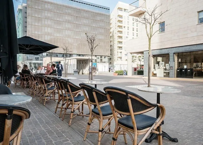 Prime Location With Side Seaviews * Sliema