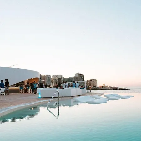 Prime Location With Side Seaviews Sliema